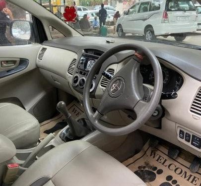 Toyota Innova 2011 MT for sale