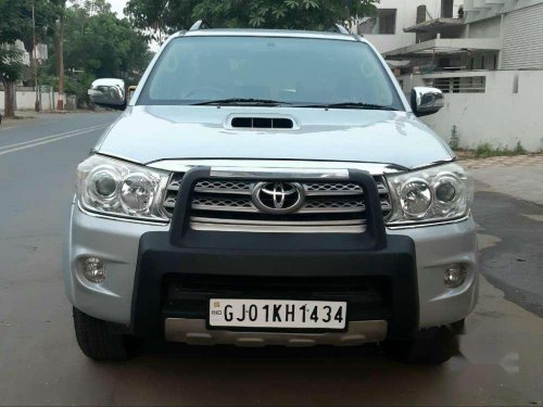 Toyota Fortuner 4x4 Manual Limited Edition, 2011, Diesel MT for sale