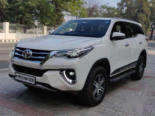 Toyota Fortuner 3.0 4x2 AT, 2018, Diesel for sale