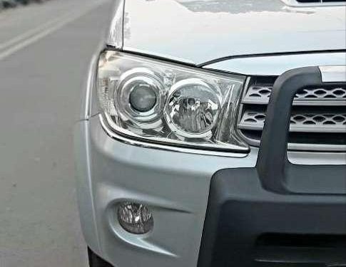 Toyota Fortuner 4x4 Manual Limited Edition, 2011, Diesel MT for sale