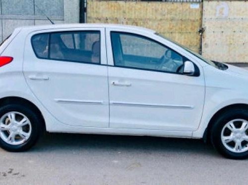 Used Hyundai i20 MT car at low price