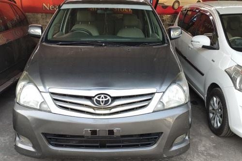 2010 Toyota Innova MT 2004-2011 for sale at low price