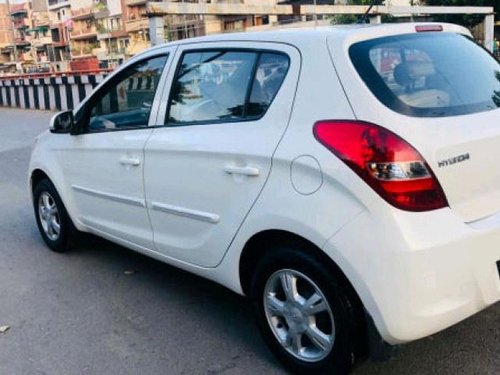 Used Hyundai i20 MT car at low price