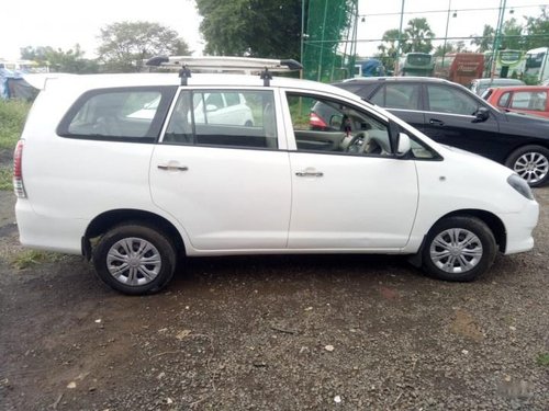 Toyota Innova 2004-2011 2.5 G4 Diesel 8-seater MT for sale