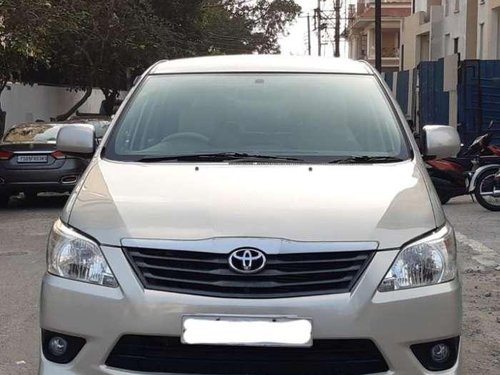 2012 Toyota Innova 2.5 GX 8 STR MT for sale