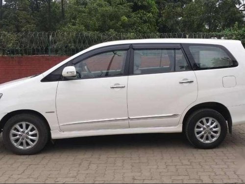 Toyota Innova 2015 MT for sale