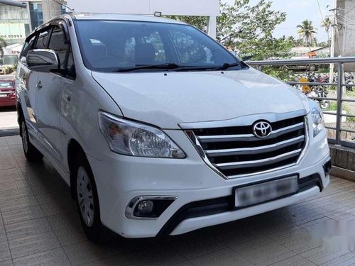 Used Toyota Innova 2.5 GX 7 STR MT car at low price