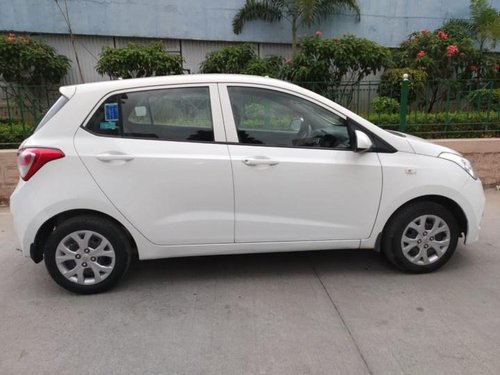 Used Hyundai Grand i10 MT car at low price