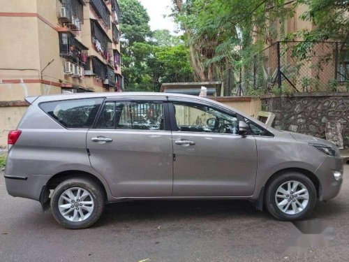 Toyota INNOVA CRYSTA 2.4 VX Manual 8S, 2017, Diesel AT for sale