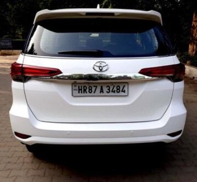 Used Toyota Fortuner 2.8 2WD MT car at low price