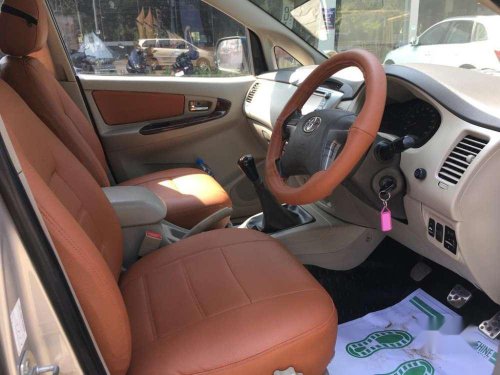 Toyota Innova 2.0 V, 2013, Diesel MT for sale 