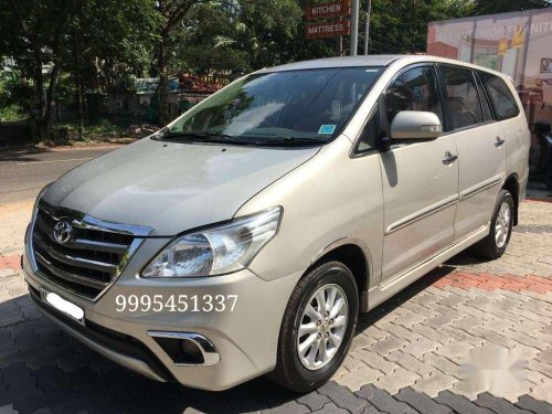 Toyota Innova 2.0 V, 2013, Diesel MT for sale 