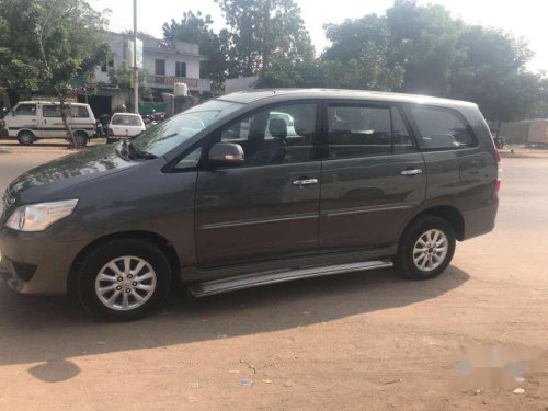 Toyota Innova 2012 AT for sale 