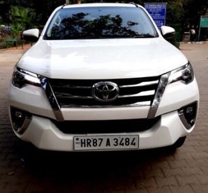 Used Toyota Fortuner 2.8 2WD MT car at low price