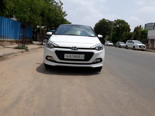 Used 2018 Hyundai Elite i20 1.2 Asta Dual Tone MT for sale in Ahmedabad