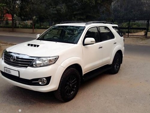 2015 Toyota Fortuner 4x2 Manual for sale in New Delhi