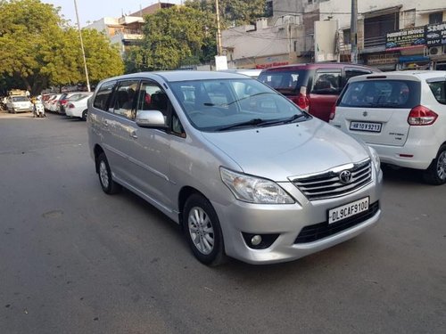 Used Toyota Innova MT 2004-2011 car at low price in New Delhi