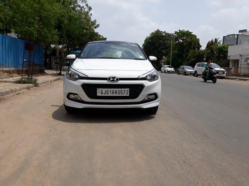 Used 2018 Hyundai Elite i20 1.2 Asta Dual Tone MT for sale in Ahmedabad