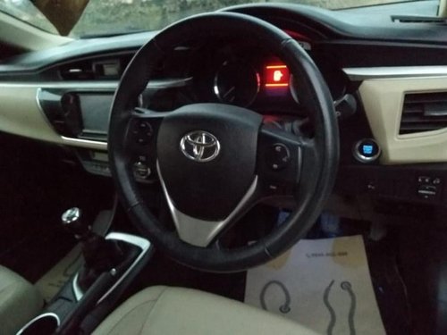 Used Toyota Corolla Altis MT car at low price in New Delhi