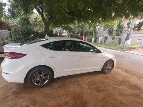 Used Hyundai Elantra CRDi SX 2018 MT for sale in New Delhi