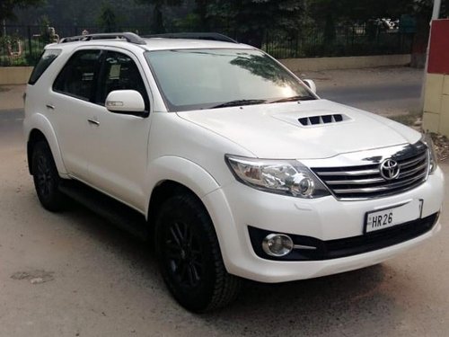 2015 Toyota Fortuner 4x2 Manual for sale in New Delhi