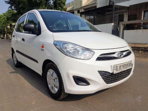 Hyundai i10 Magna, 2014, Petrol MT for sale in Ahmedabad 