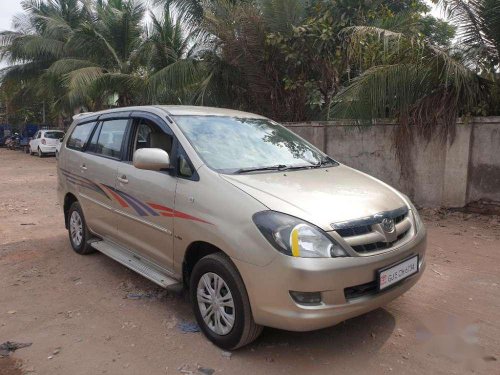 Toyota Innova 2.5 G 8 STR BS-III, 2007, Diesel MT for sale in Surat 