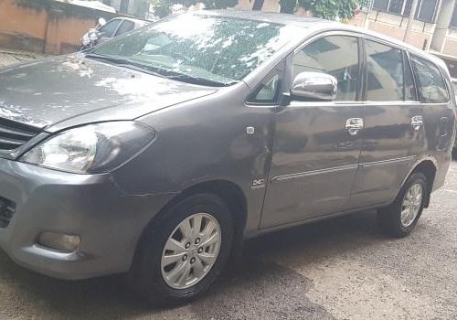 Toyota Innova 2004-2011 2.5 V Diesel 8-seater MT for sale in Pune