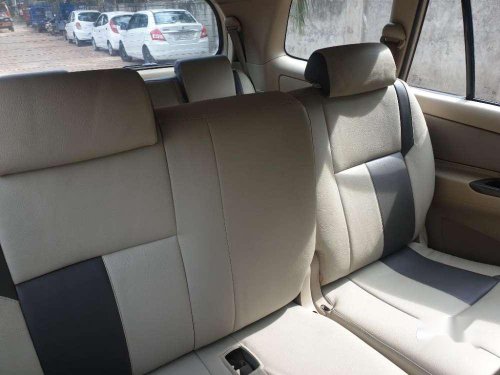 Toyota Innova 2.5 G 8 STR BS-III, 2007, Diesel MT for sale in Surat 