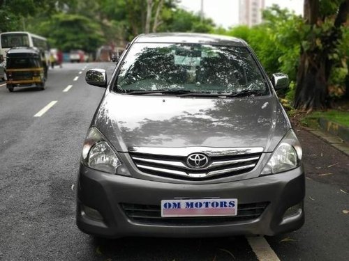 Toyota Innova 2004-2011 2.5 V Diesel 8-seater MT for sale in Mumbai