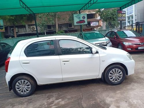 Toyota Etios Liva 2011-2012 GD MT for sale in Ahmedabad