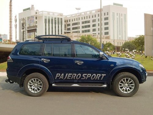 Mitsubishi Pajero Sport Sport 4X2 AT 2015 for sale in New Delhi