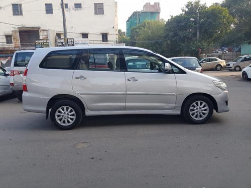 Used Toyota Innova MT 2004-2011 car at low price in New Delhi