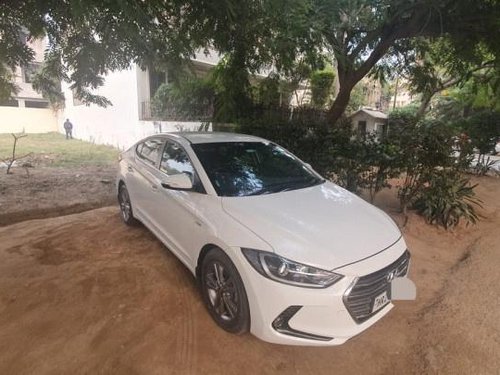 Used Hyundai Elantra CRDi SX 2018 MT for sale in New Delhi