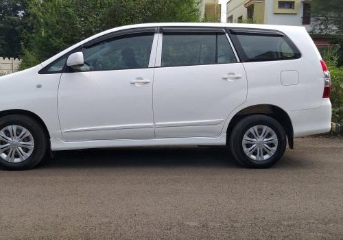 Used Toyota Innova MT car at low price in Nashik