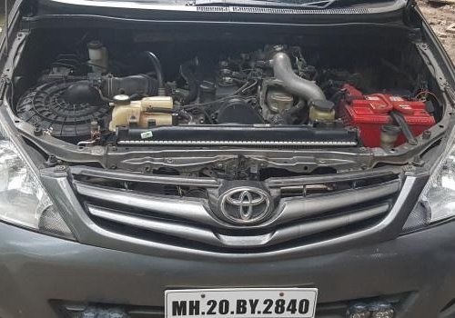 Toyota Innova 2004-2011 2.5 V Diesel 8-seater MT for sale in Pune