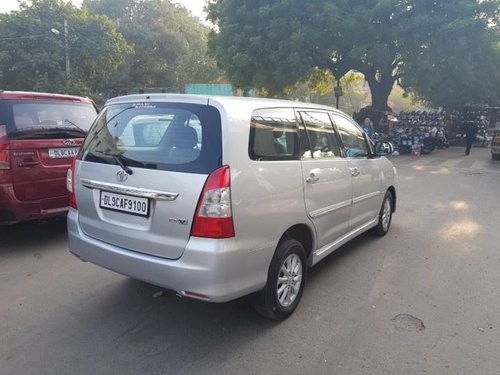 Used Toyota Innova MT 2004-2011 car at low price in New Delhi