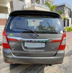 2014 Toyota Innova Diesel MT for sale in Faridabad