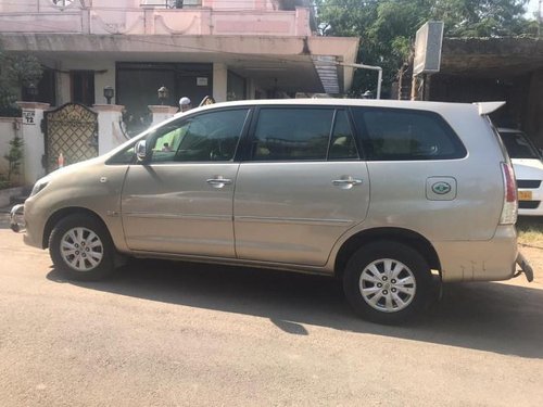 Used Toyota Innova MT 2004-2011 car at low price in Hyderabad