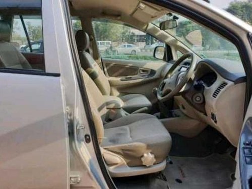Toyota Innova 2014 MT for sale in New Delhi