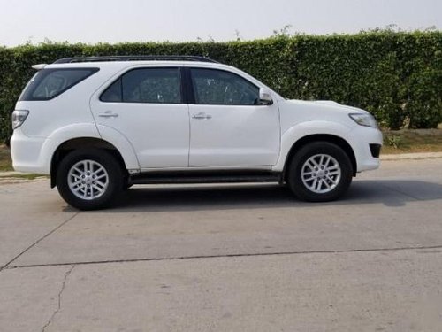 Toyota Fortuner 4x2 Manual MT 2012 for sale in New Delhi