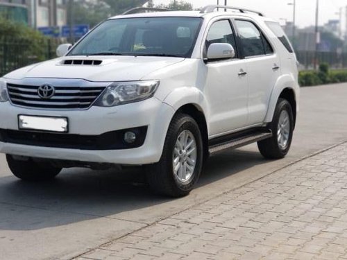 Toyota Fortuner 4x2 Manual MT 2012 for sale in New Delhi