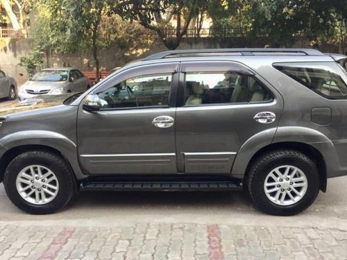 2013 Toyota Fortuner 4x4 MT in New Delhi for sale at low price