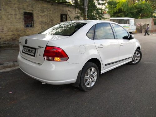 Volkswagen Vento Petrol Highline 2011 MT for sale in New Delhi