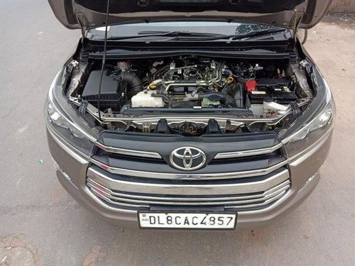 Toyota Innova Crysta 2.4 G MT 2017 in New Delhi