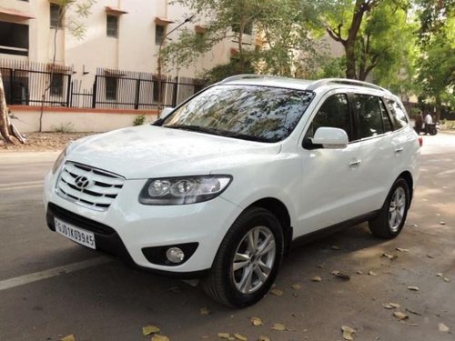 Hyundai Santa Fe 2009-2013 4x4 AT for sale in Ahmedabad