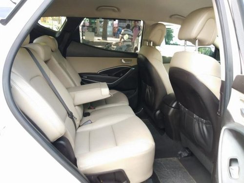 Hyundai Santa Fe 4WD AT 2014 for sale in New Delhi