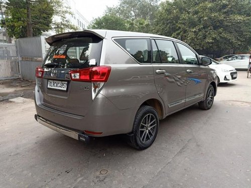 Toyota Innova Crysta 2.4 G MT 2017 in New Delhi
