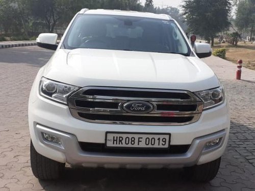 Used Ford Endeavour AT car at low price in New Delhi