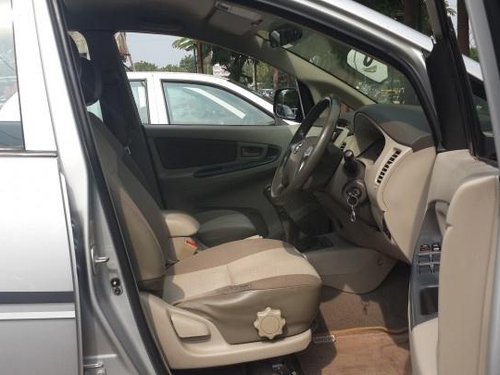 Toyota Innova 2.5 GX 7 STR MT 2013 in Ahmedabad